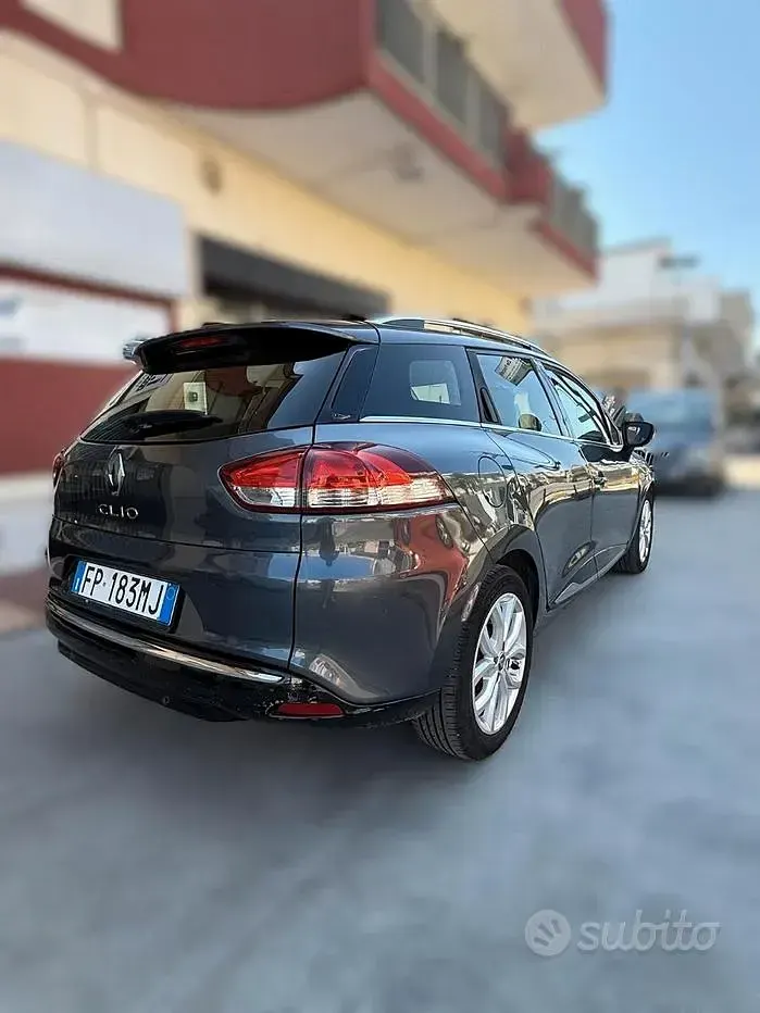 Usata Renault Clio GrandTour 90 CV (66 kW) 2018 Bluazzurro Station wagon
