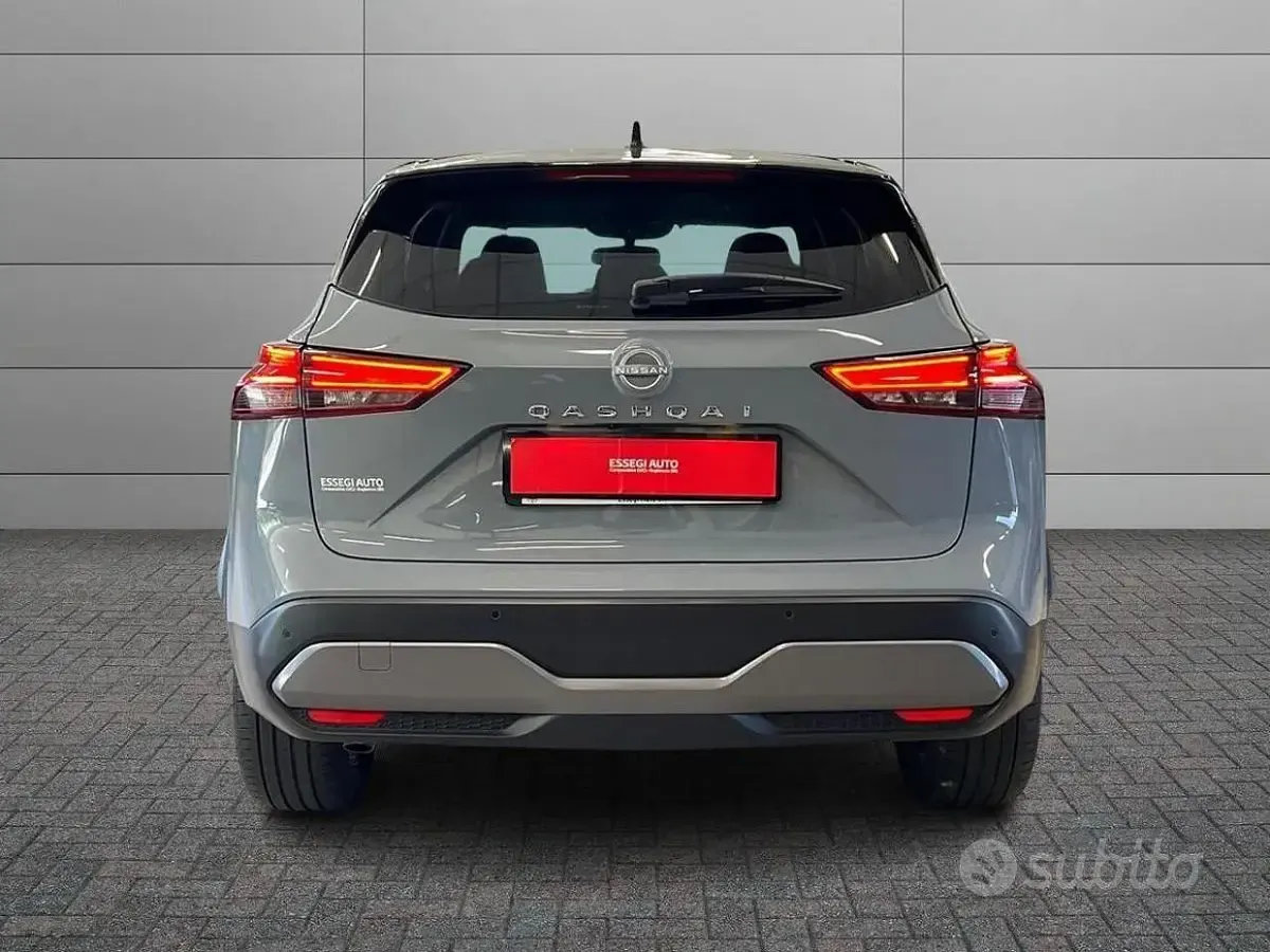 Usata Nissan Qashqai N-Connecta 158 CV (116 kW) 2022 Grigio SUV