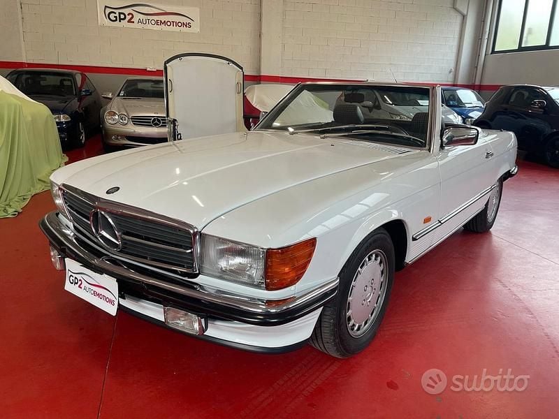 Usata Mercedes SL300 188 CV (138 kW) 1987 Bianco Cabrio