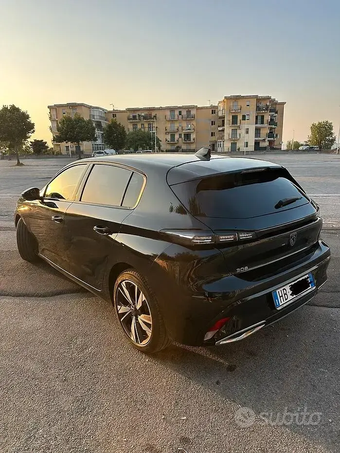 Usata Peugeot 308 131 CV (96 kW) 2023 Nero Berlina