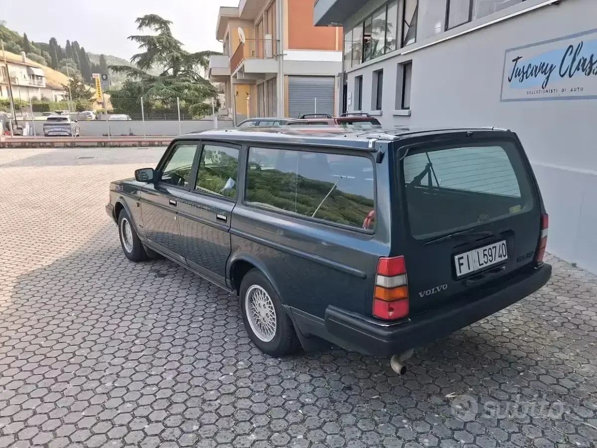 Usata Volvo Polar 109 CV (80 kW) 1991 Verde Station wagon
