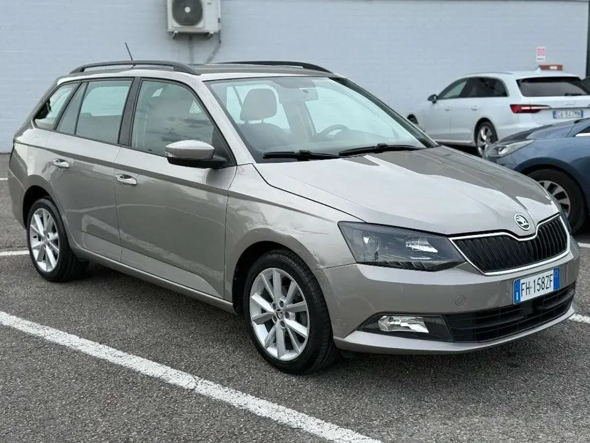 Usata Skoda Fabia Ambition 75 CV (55 kW) 2017 Grigio Station wagon