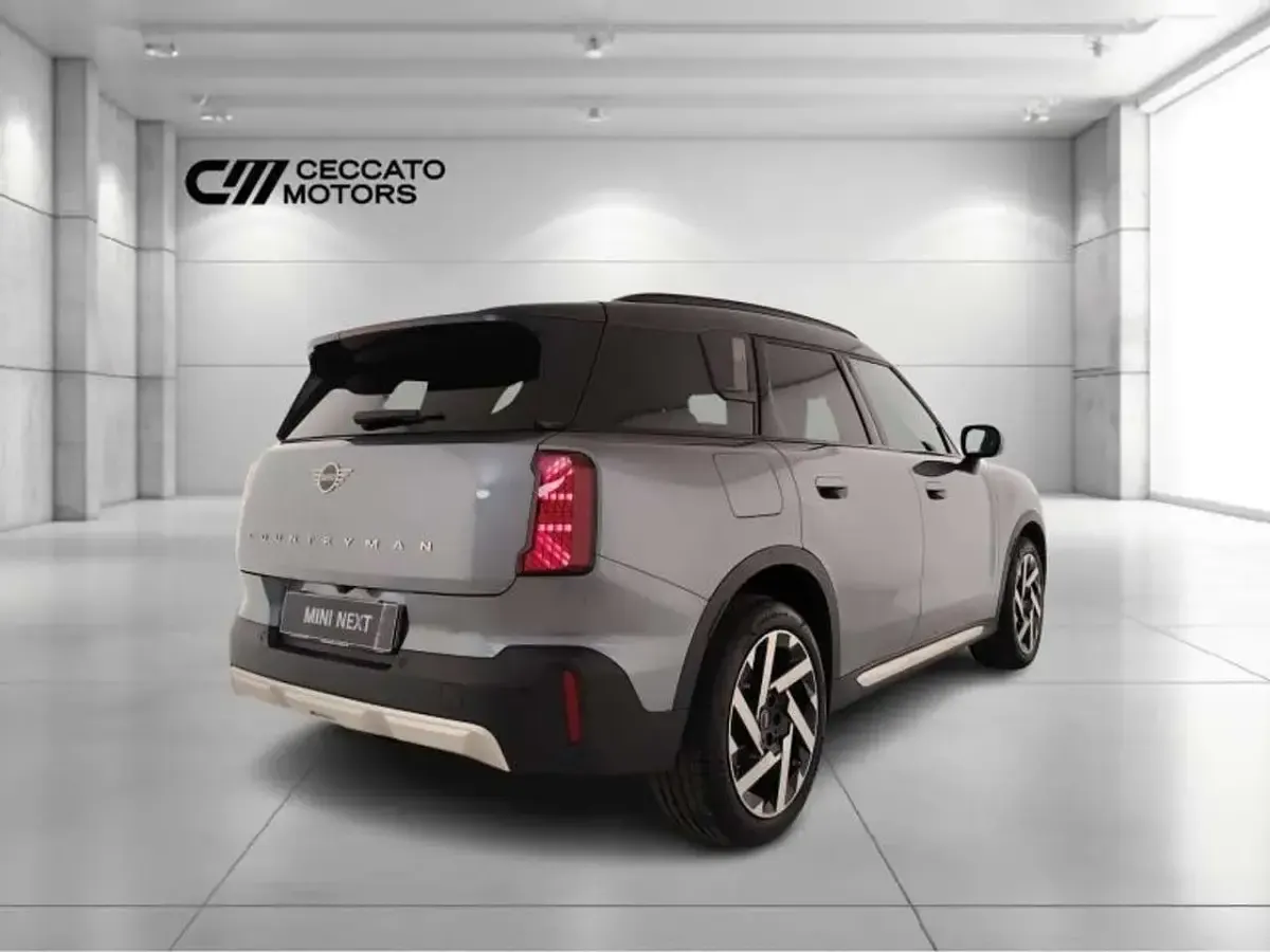 Usata Mini Cooper Countryman Favoured 170 CV (125 kW) 2024 Verde SUV