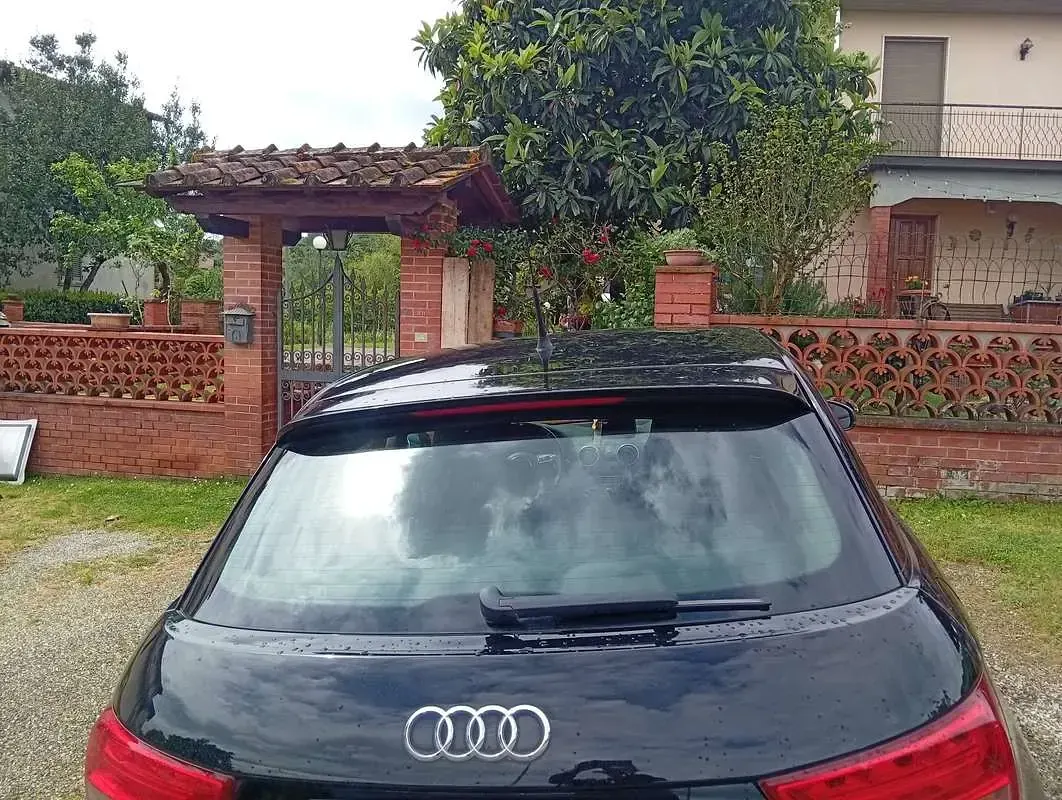 Usata Audi A1 Sportback 90 CV (66 kW) 2015 Nero Utilitaria