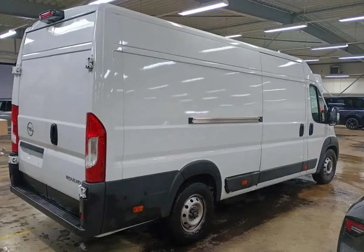 Usata Opel Movano 179 CV (131 kW) 2024 Bianco Furgone