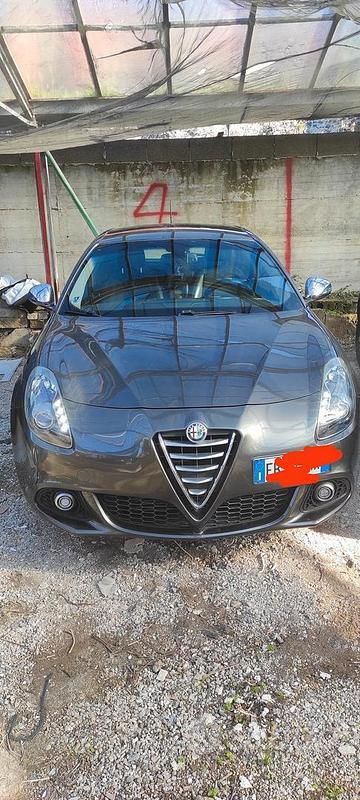 Usata Alfa Romeo Giulietta 120 CV (88 kW) 2016 Grigio Utilitaria