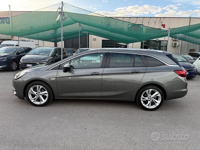 Usata Opel Astra Ultimate 122 CV (89 kW) 2020 Grigio Station wagon