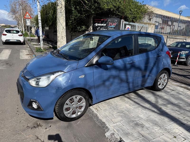 Usata Hyundai i10 Comfort 2015 Blu Utilitaria