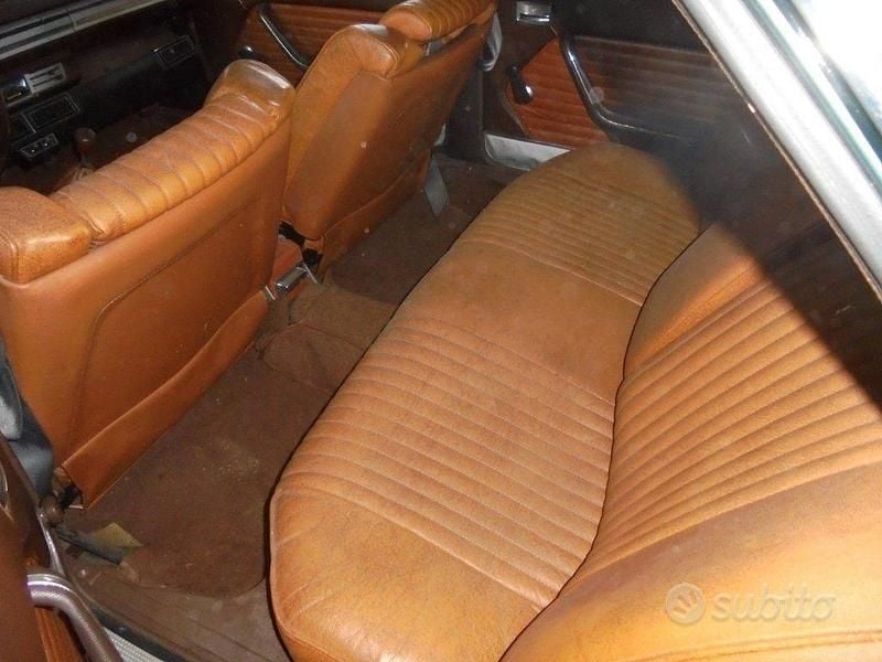 Usata Peugeot 504 1970 Verde Berlina