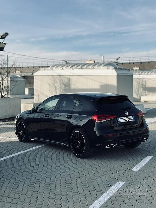 Usata Mercedes A200 Premium 163 CV (119 kW) 2019 Nero Berlina