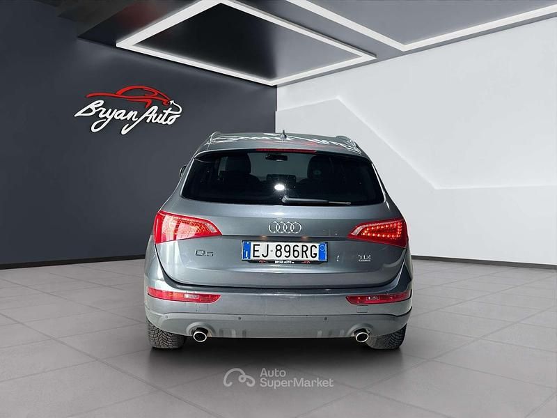 Usata Audi Q5 S-Line 241 CV (177 kW) 2011 Grigio SUV