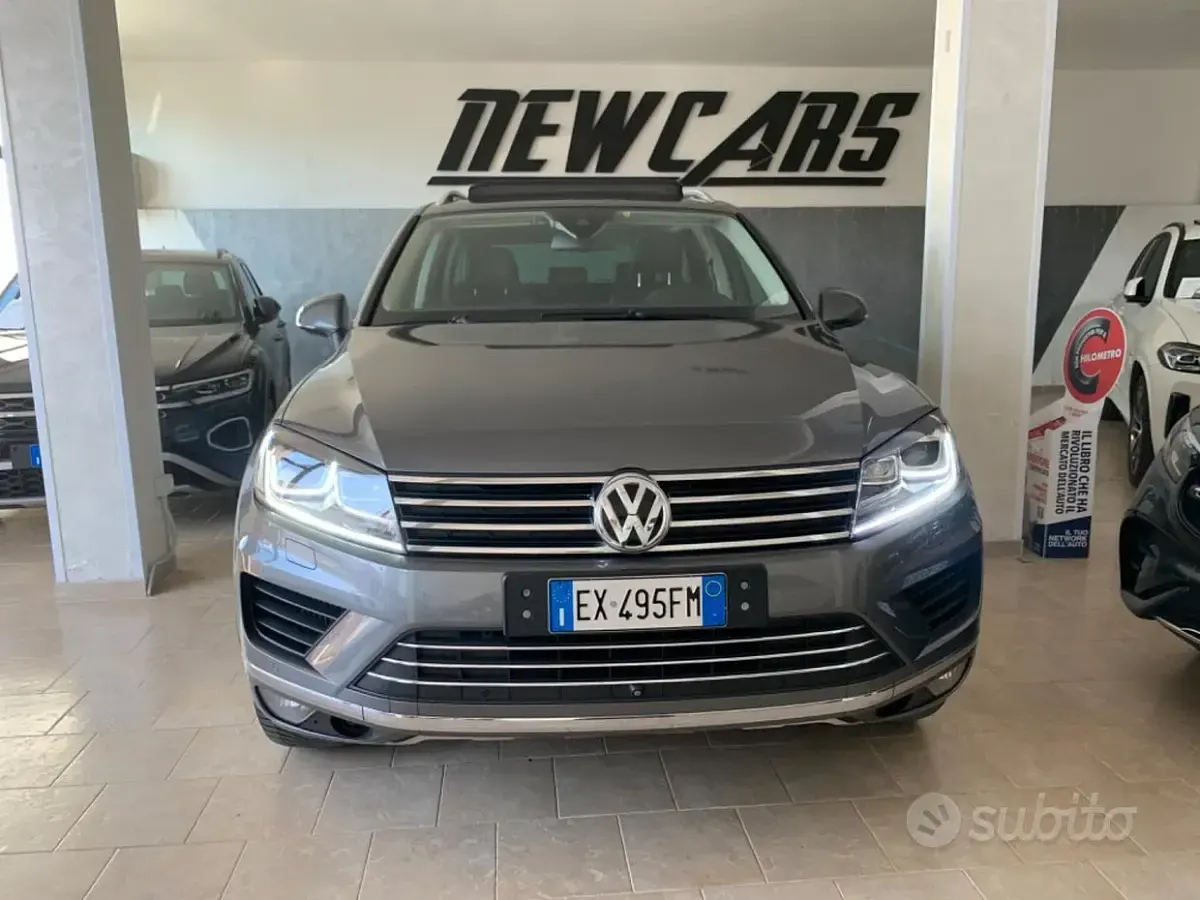 Usata VW Touareg Executive 204 CV (150 kW) 2014 Grigio SUV