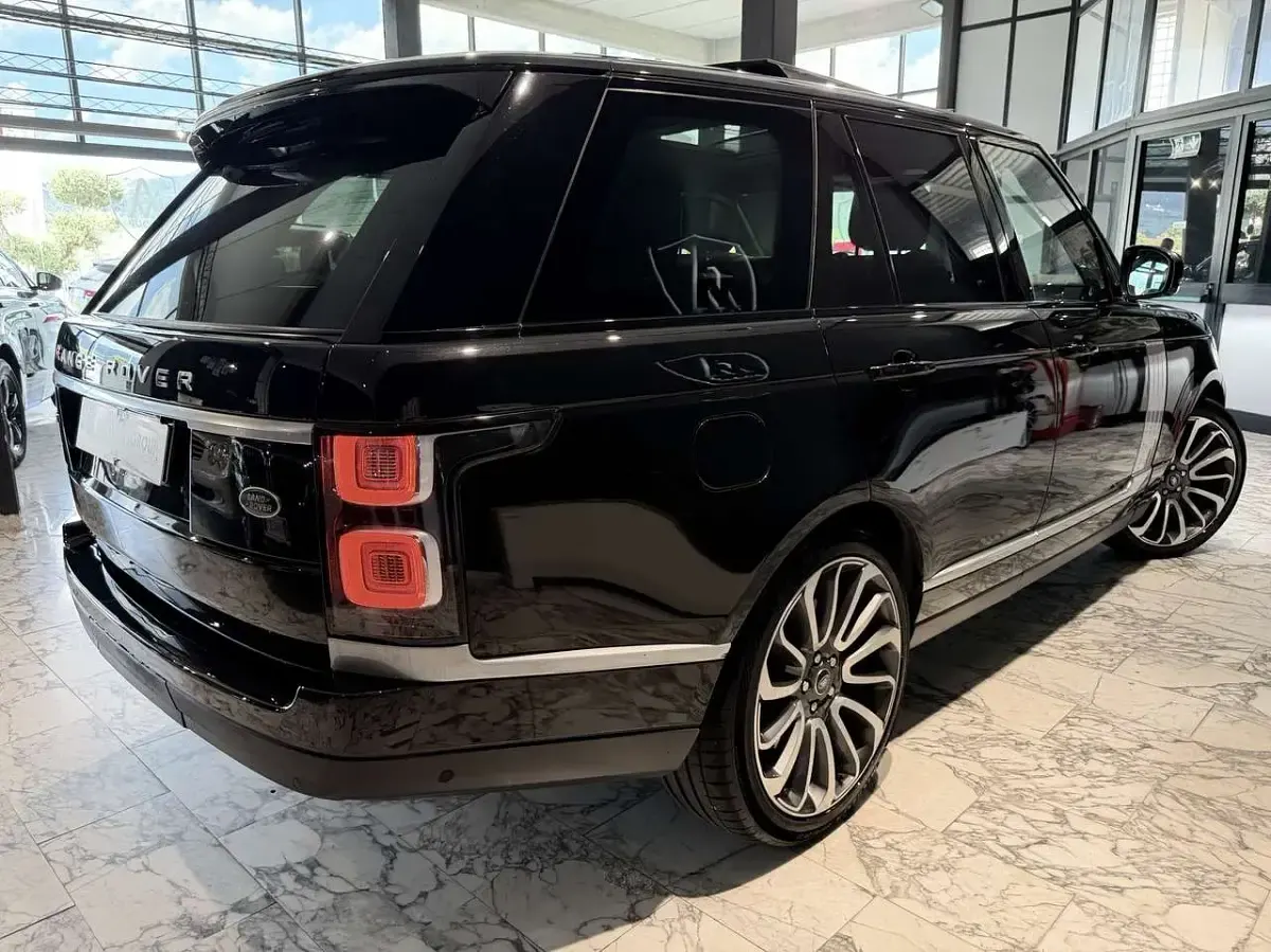 Usata Land Rover Range Rover Autobiography 249 CV (183 kW) 2021 Nero SUV