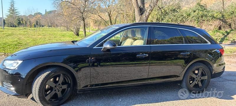 Usata Audi A4 Design 136 CV (100 kW) 2018 Nero Station wagon
