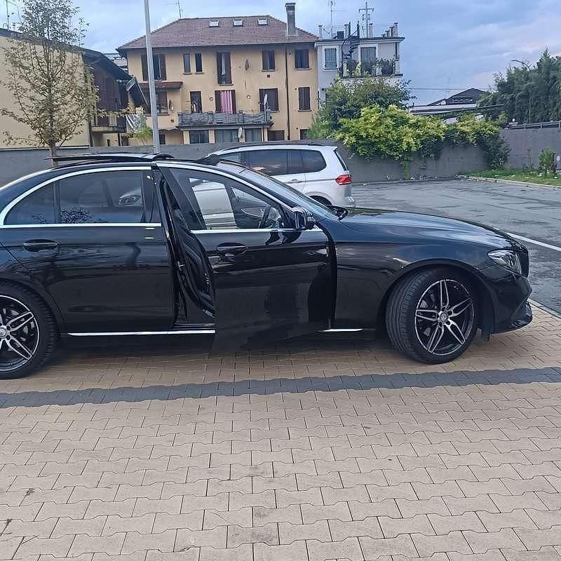 Usata Mercedes E220 Business 194 CV (142 kW) 2017 Berlina