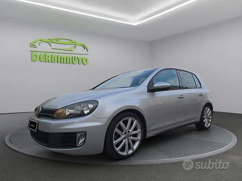 Nero Usata 2010 VW Golf GTD Tre volumi | 6499 € (Super prezzo) - Immagine 1/4