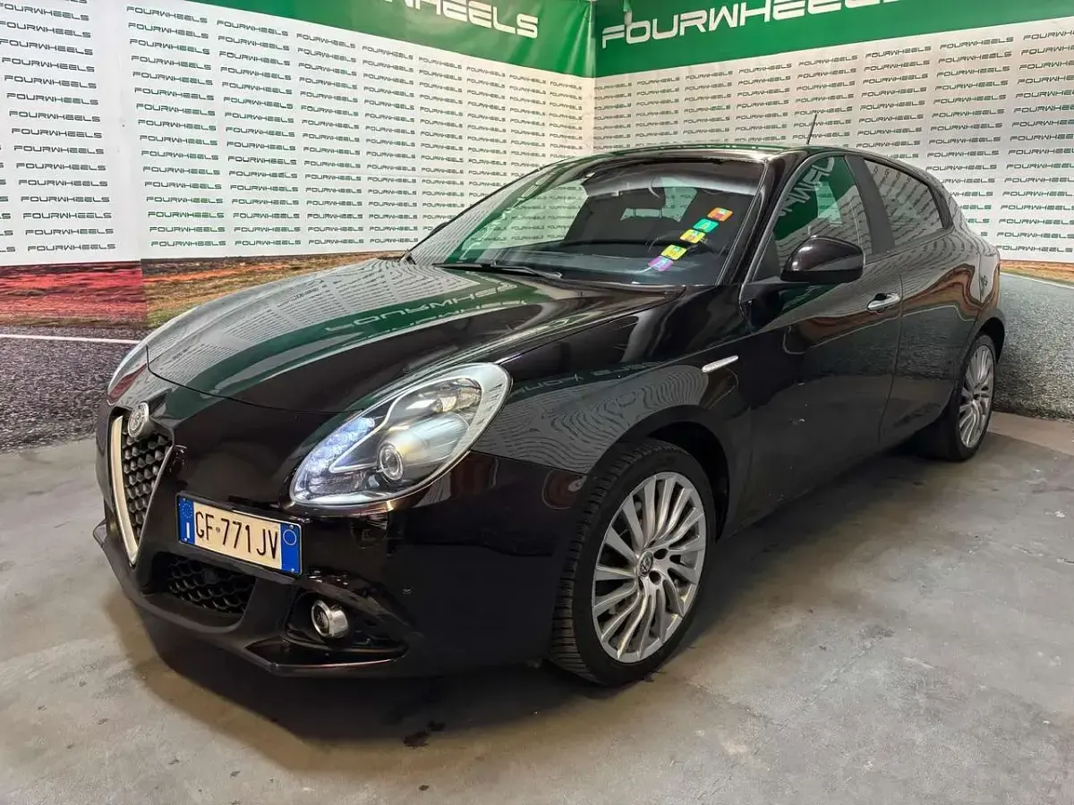 Usata Alfa Romeo Giulietta 175 CV (128 kW) 2018 Nero Utilitaria