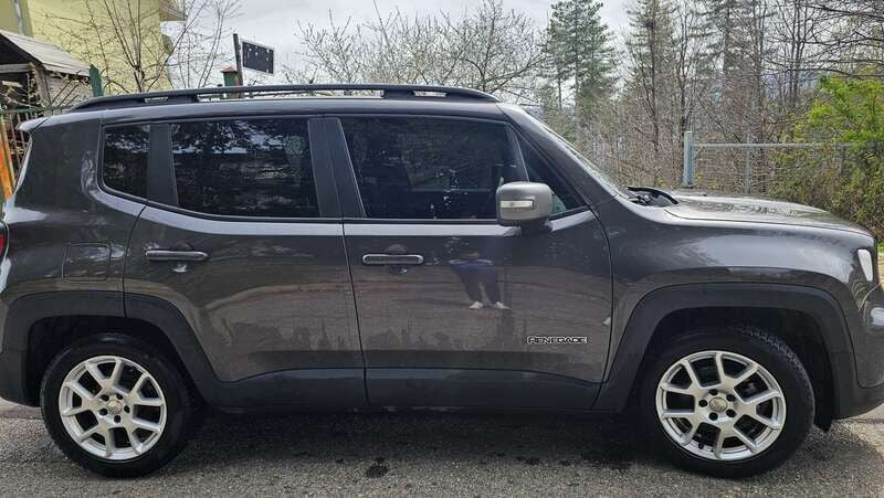 Grigio Usata 2021 Jeep Renegade Limited SUV | 18.000 € (Buon prezzo) - Immagine 1/4