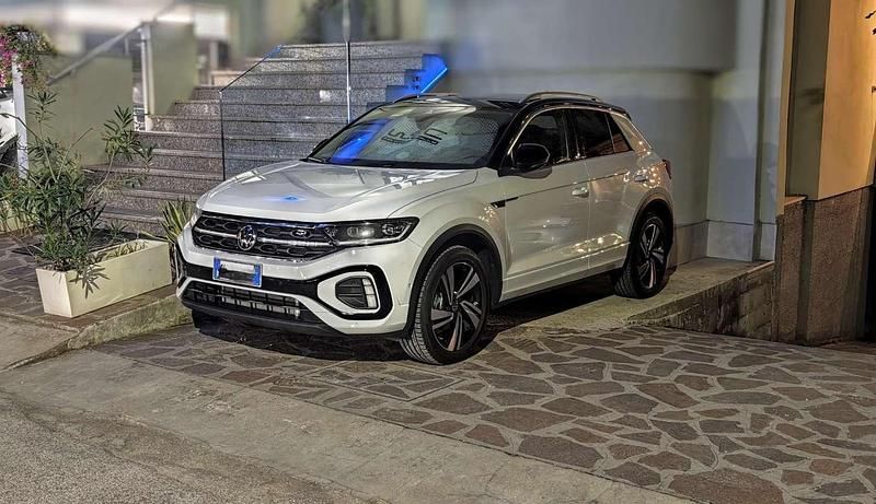Usata VW T-Roc R-line 150 CV (110 kW) 2024 SUV