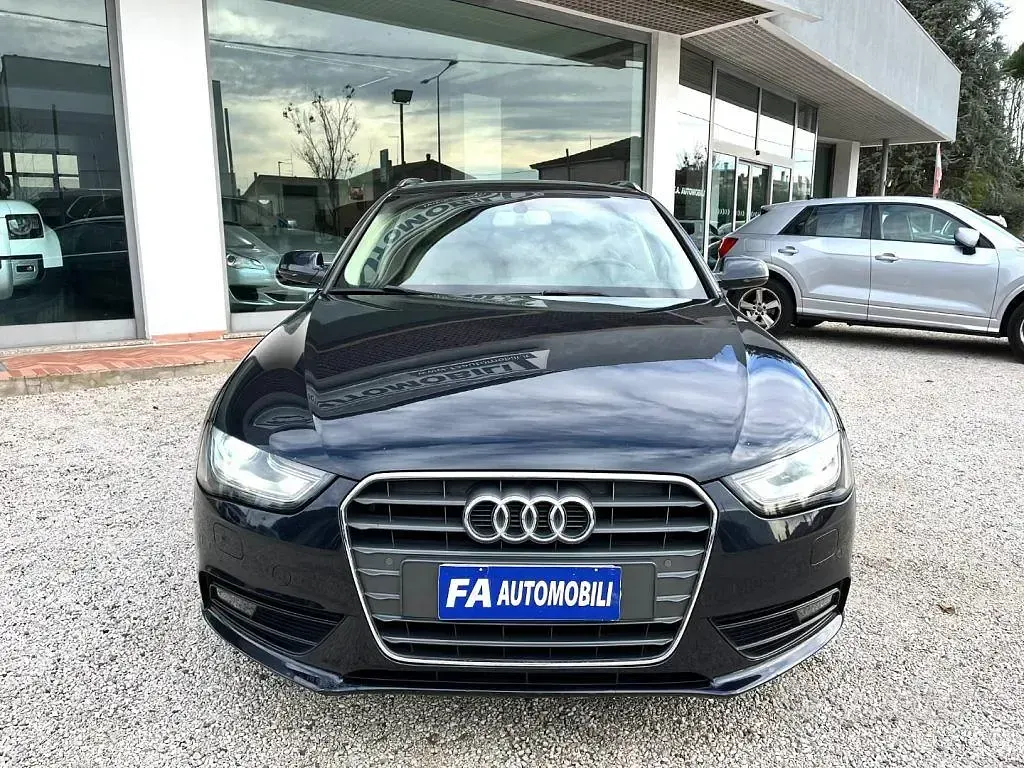 Usata Audi A4 Advanced 150 CV (110 kW) 2014 Blu Station wagon