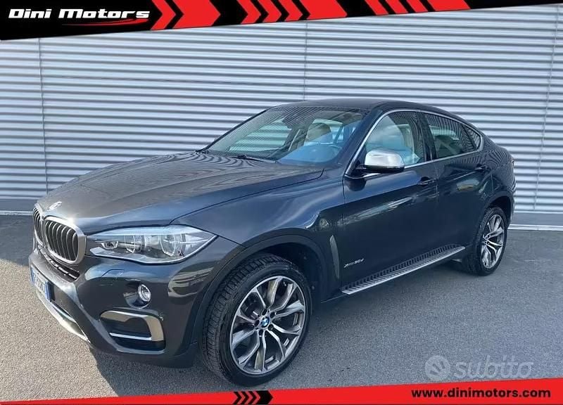 Begagnad BMW X6 Efficient Dynamics 258 HK (189 kW) 2015 Grå SUV