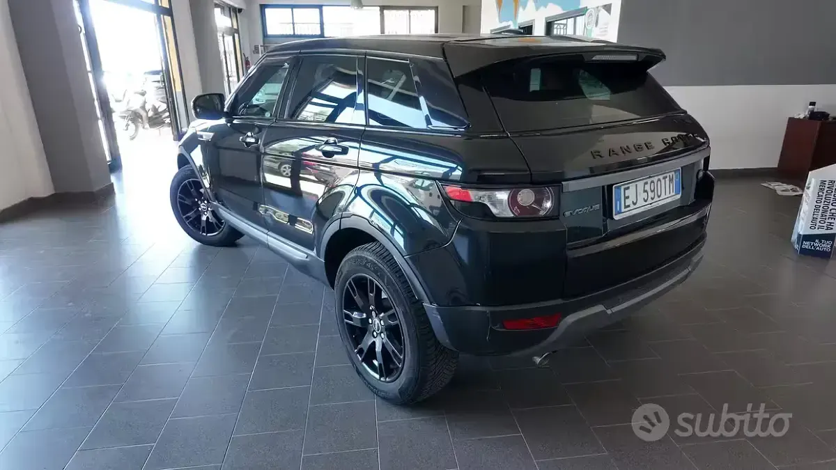 Usata Land Rover Range Rover evoque Pure 150 CV (110 kW) 2011 Nero SUV