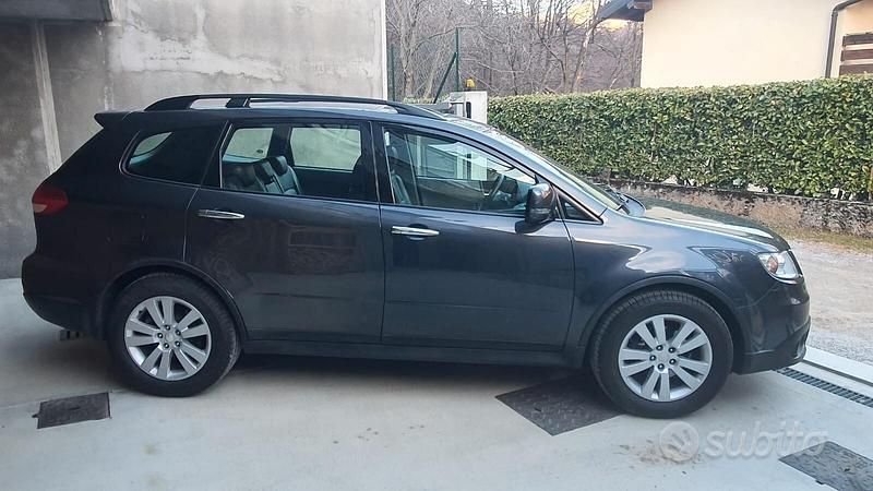 Usata Subaru Tribeca 258 CV (189 kW) 2010 Nero SUV