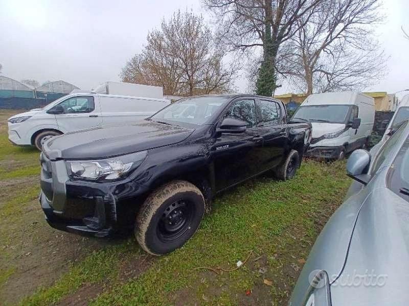Usata Toyota HiLux Comfort 150 CV (110 kW) 2023 Bianco Pick-up