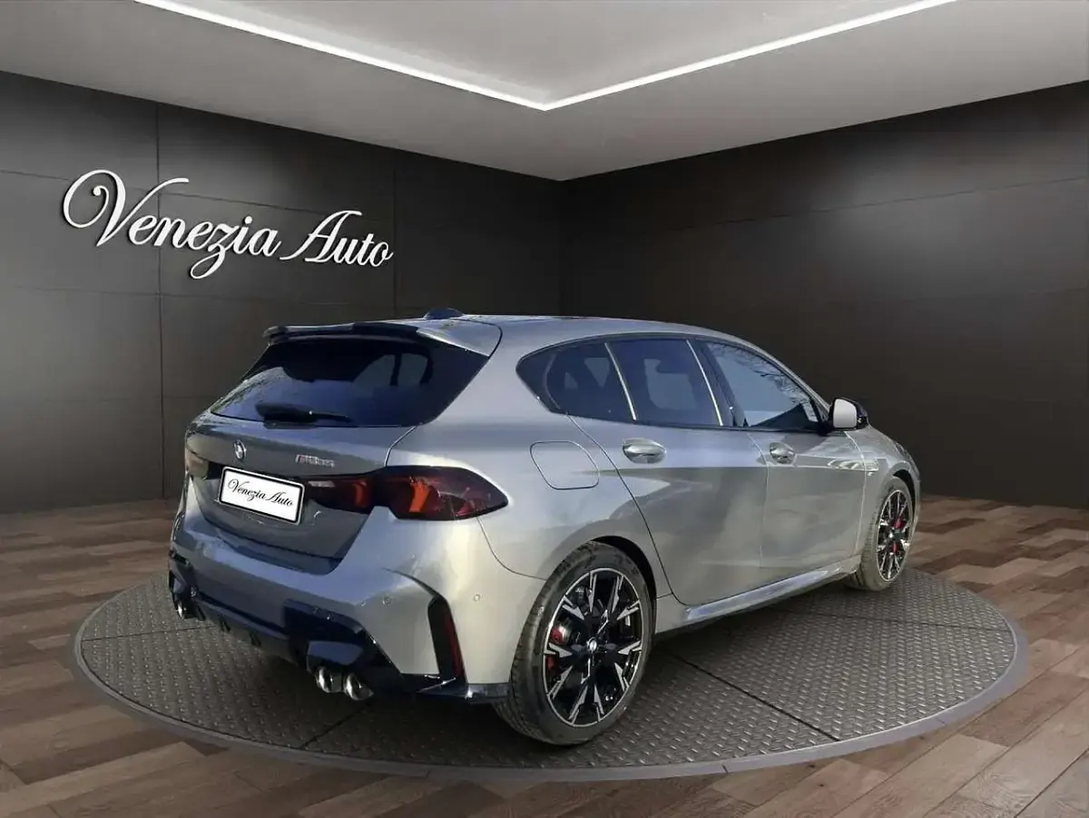 Usata BMW 135 M Sport 299 CV (219 kW) 2025 Grigio Utilitaria