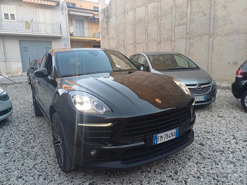 Usata Porsche Macan 250 CV (183 kW) 2017 Nero SUV