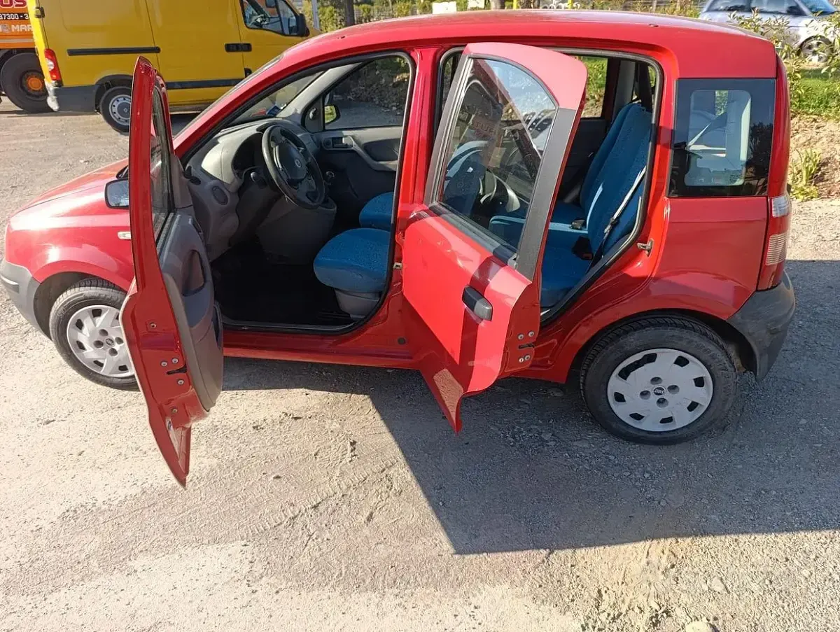 Usata Fiat Panda 54 CV (39 kW) 2004 Rosso Utilitaria