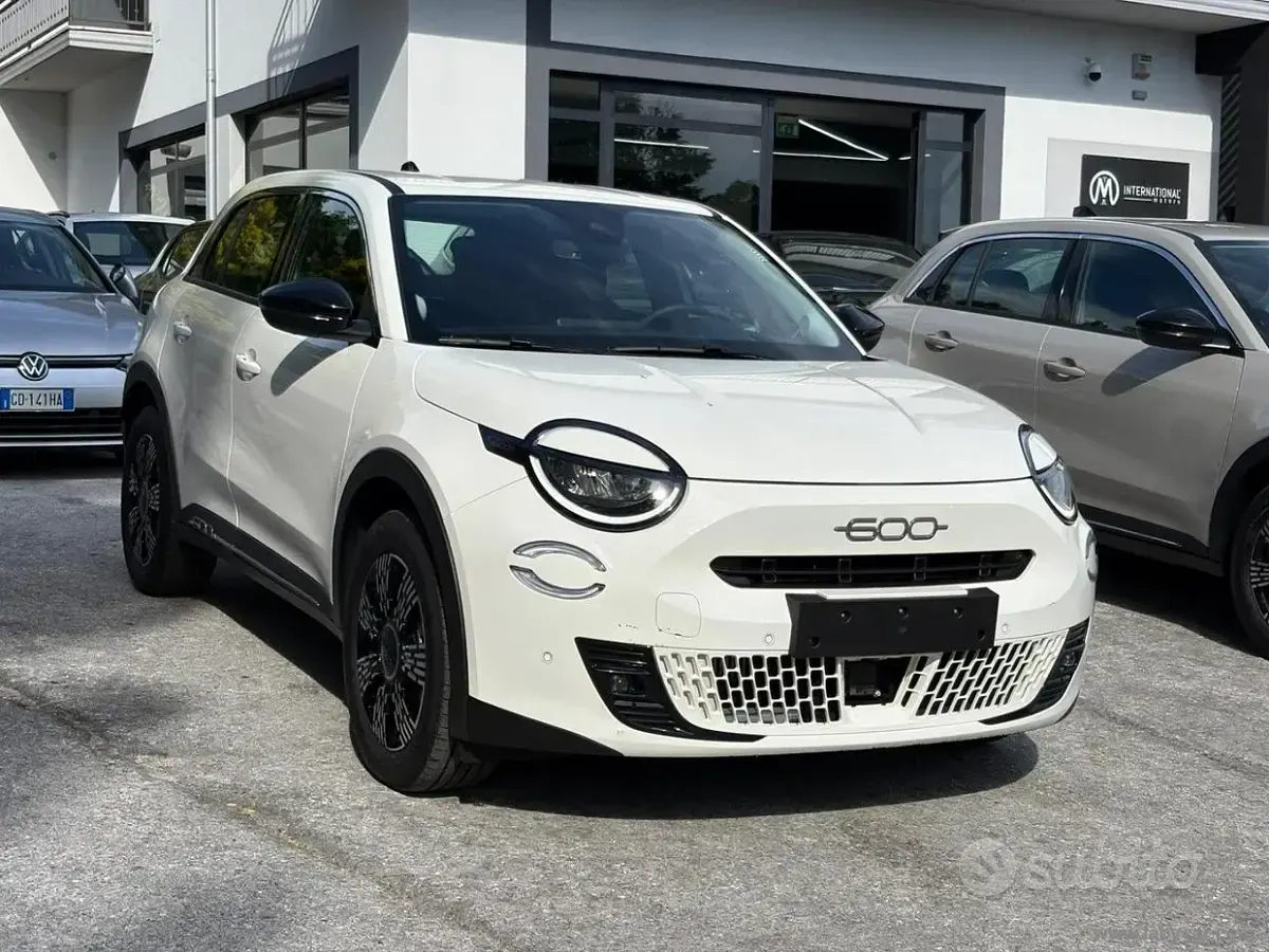 Usata Fiat 600 Icon 136 CV (100 kW) 2025 Bianco SUV