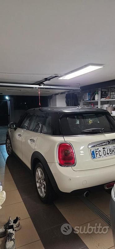 Usata Mini Cooper D 116 CV (85 kW) 2015 Bianco Utilitaria
