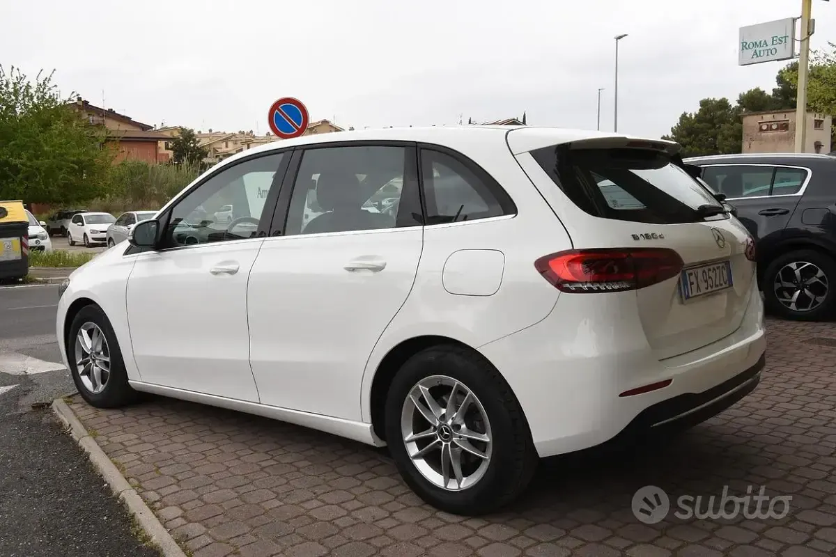 Usata Mercedes B180 116 CV (85 kW) 2019 Bianco Utilitaria