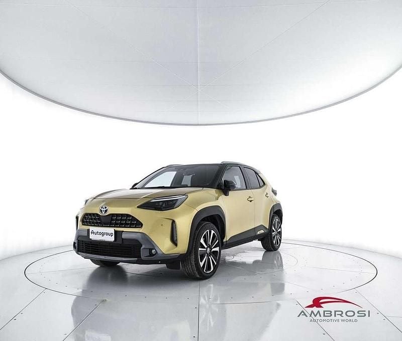 Giallo Usata 2022 Toyota Yaris Cross SUV | 21.285 € (Ottimo prezzo) - Immagine 1/4