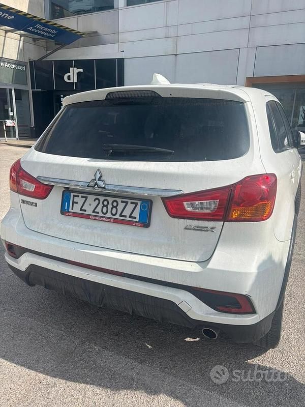 Usata Mitsubishi ASX 117 CV (86 kW) 2018 Bianco SUV