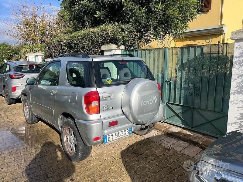 Gebraucht Toyota RAV4 150 PS (110 kW) 2003 SUV