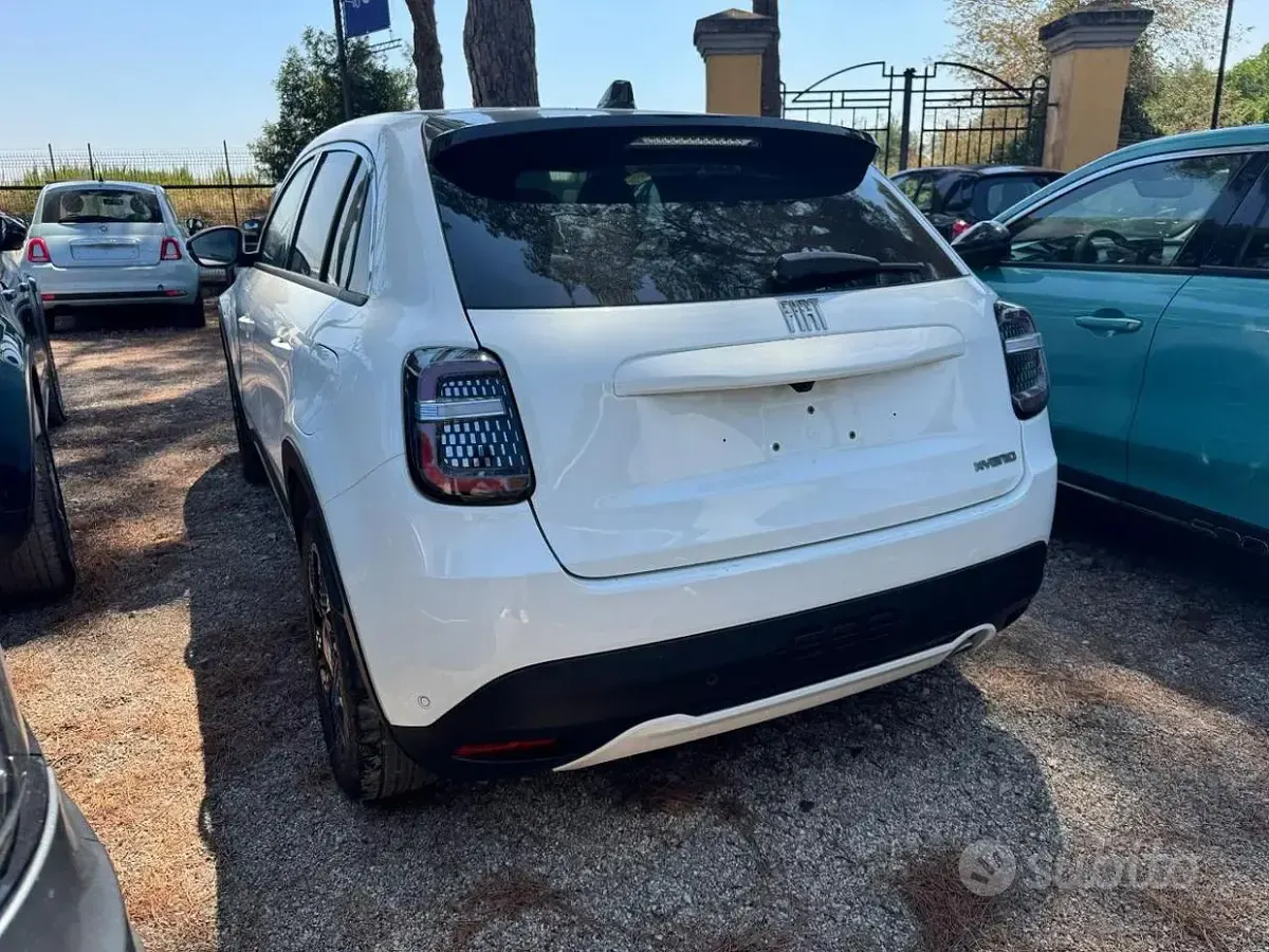 Usata Fiat 600 La Prima 101 CV (74 kW) 2025 Bianco SUV