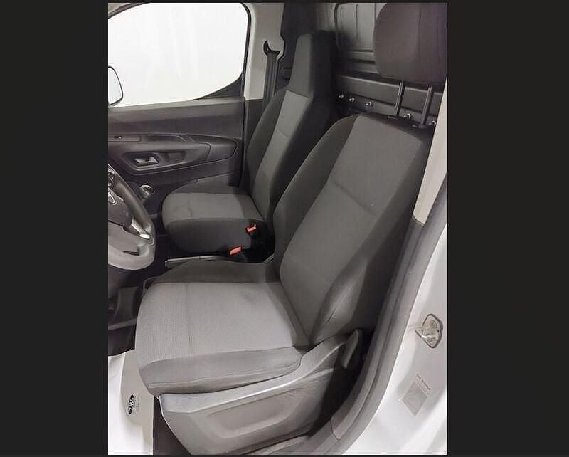 Usata Opel Combo Edition 75 CV (55 kW) 2020 Bianco Monovolume