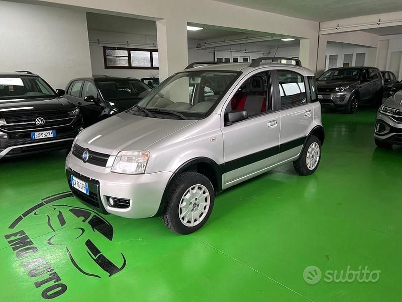 Grigio Usata 2005 Fiat Panda 4x4 Climbing Due volumi | 5990 € (Buon prezzo) - Immagine 1/4