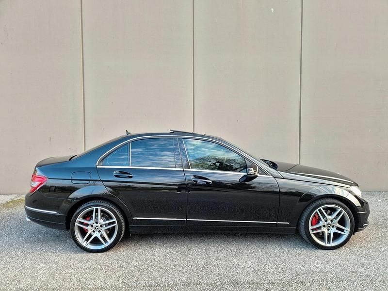 Usata Mercedes C350 Avantgarde 231 CV (169 kW) 2010 Nero Berlina