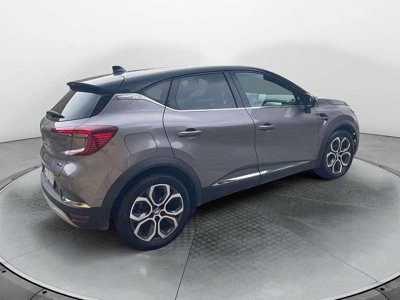Usata Renault Captur Techno 143 CV (105 kW) 2022 Grigio SUV