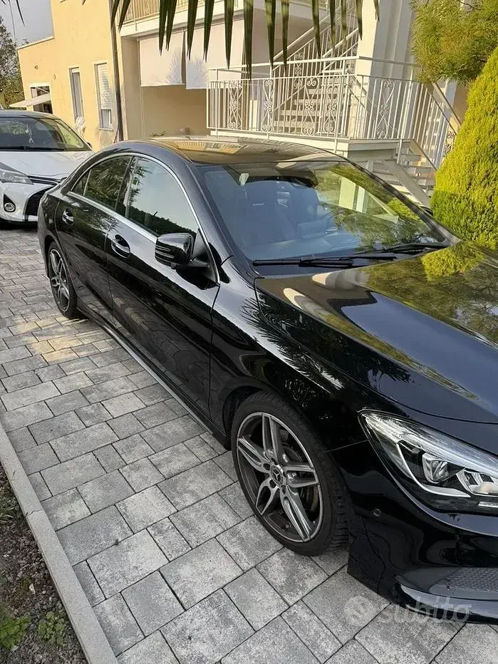 Usata Mercedes CLA220 Premium 170 CV (125 kW) 2018 Nero Coupé