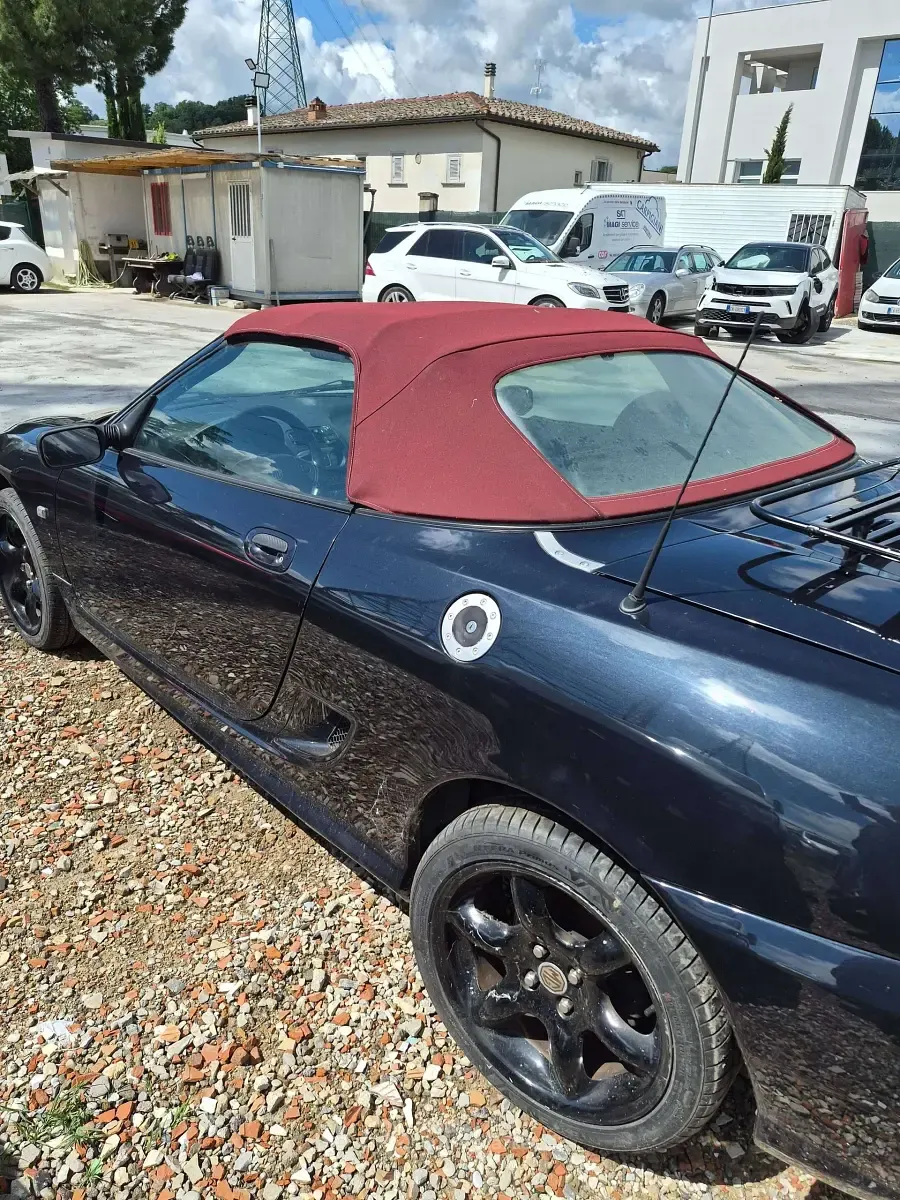Usata MG TF 136 CV (100 kW) 2003 Blu Cabrio