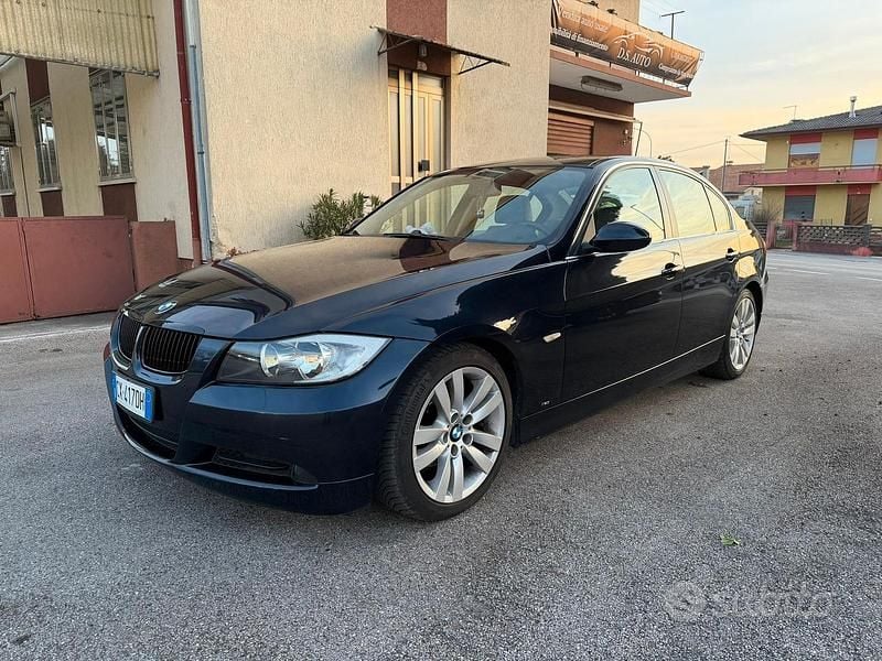 Usata BMW 320 163 CV (119 kW) 2005 Blu Berlina