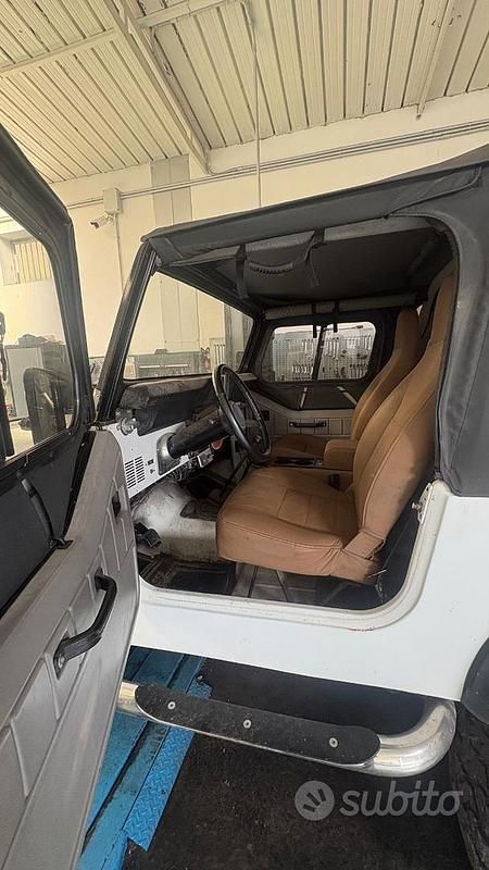 Usata Jeep CJ 1981 Bianco SUV