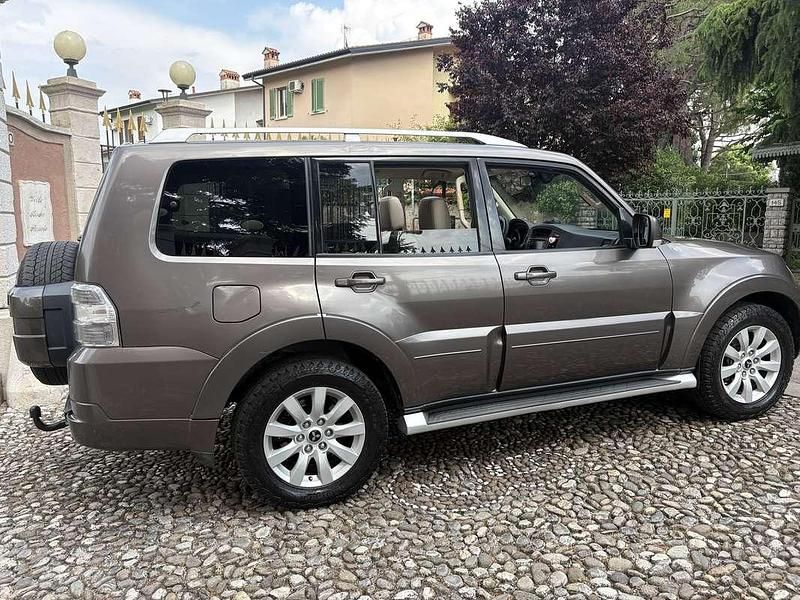 Usata Mitsubishi Pajero Instyle 200 CV (147 kW) 2009 SUV