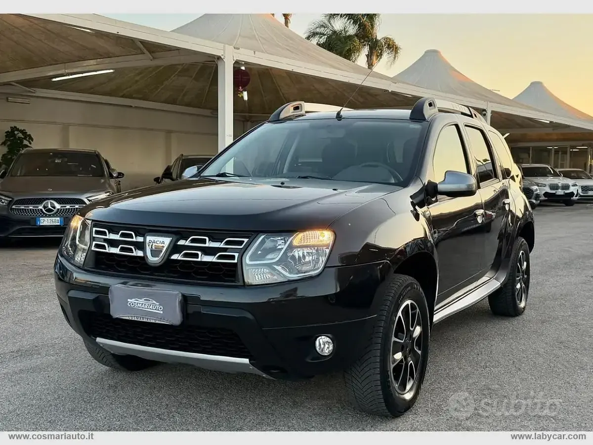 Usata Dacia Duster Lauréate 109 CV (80 kW) 2016 Nero SUV