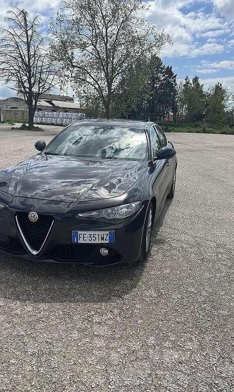 Usata Alfa Romeo Giulia Business 150 CV (110 kW) 2016 Berlina