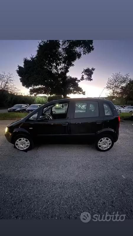 Usata Fiat Idea Active 95 CV (69 kW) 2011 Nero Monovolume